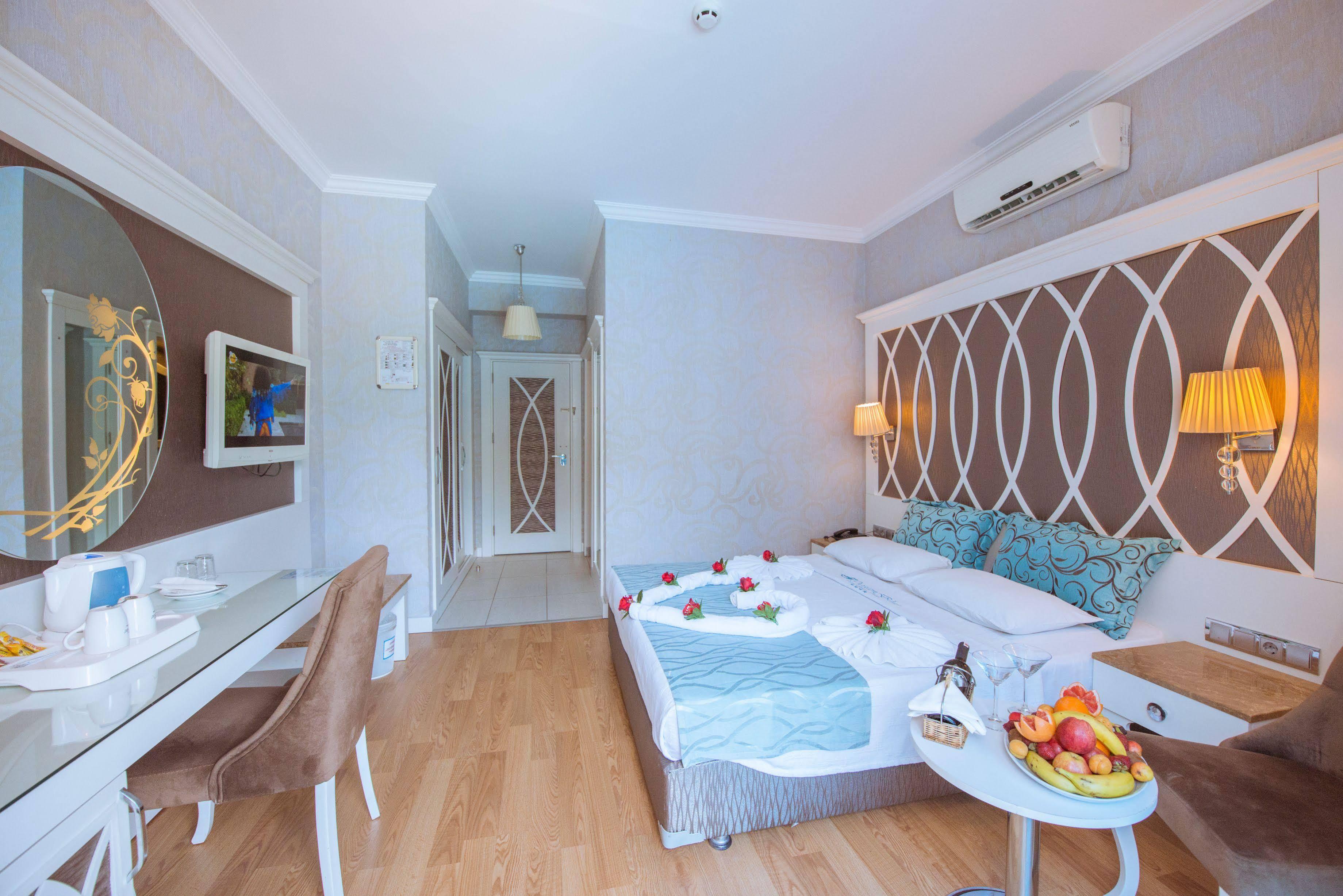 Ocean Blue High Class & Hotel